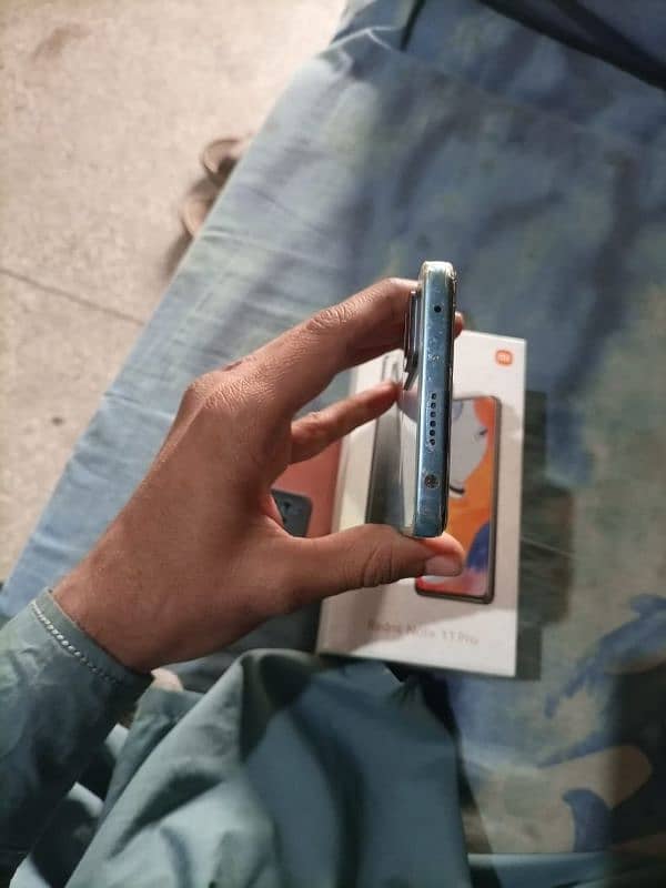 redmi note 11 Pro 6gb /128 condition 10 by 10 all okay  i 9