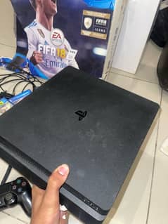 Ps4 1tb with 3 games