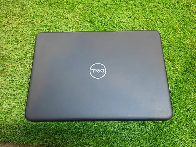 8th Generation Touch Screen Dell Core i3 Full HD 1080p 4HRS+ Backup 2