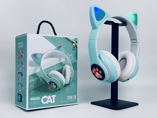 Stn-28 Cute Cat Wireless Bluetooth Headphone Led Light Random Color 0