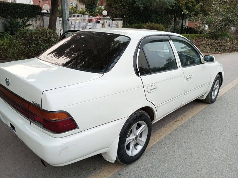 Toyota Corolla 1998 3