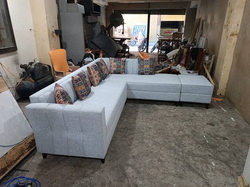 beautiful sofa with new condition 3