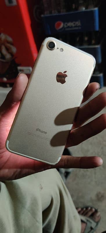 iPhone 7 pta approved jv 32 gb 4