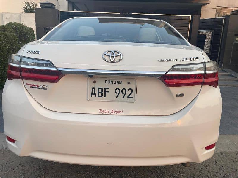 Toyota Corolla Altis 2020 4