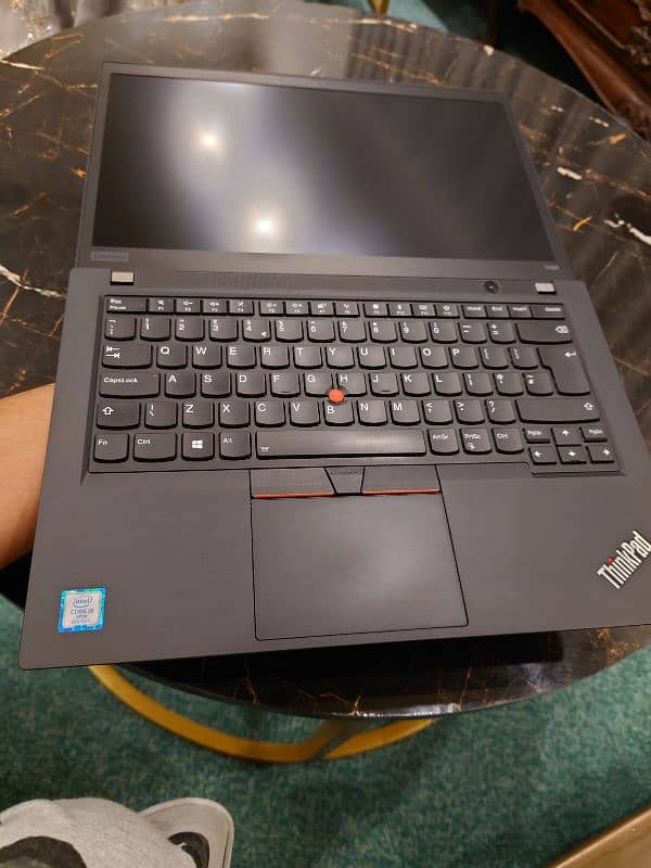 Lenovo Thinkpad T490 i5 8th Gen. 16Gb/256Gb. Type C . 10/10 . Urgent 9