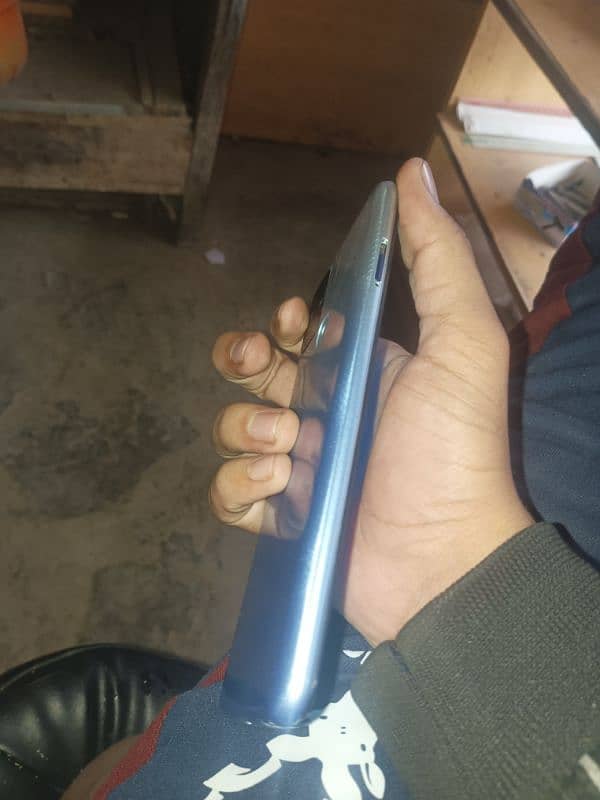 Infinix hot 10 play  03105266461 2