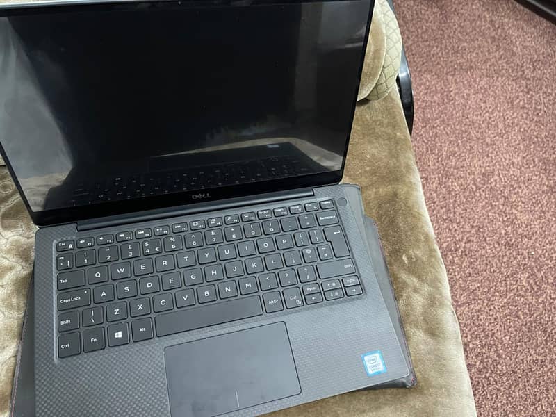 Dell XPS 9380 1