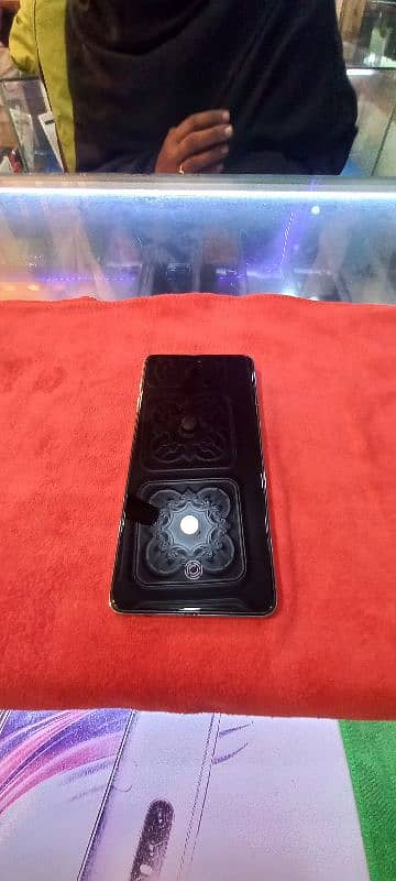 Tecno camon 20, 10 by 10 condition, Box charger, 8/256 storage. 8