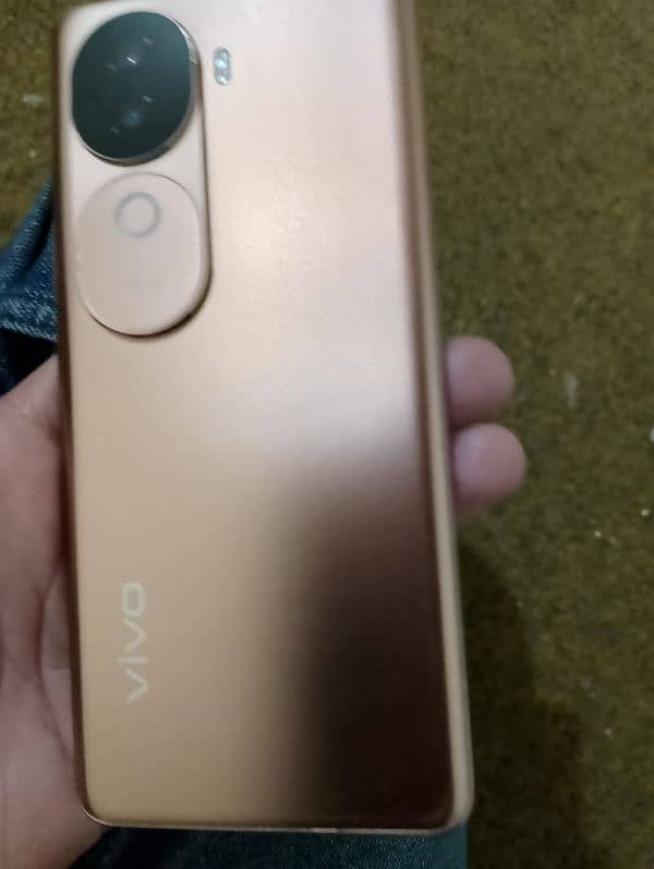 vivo v 40e 3