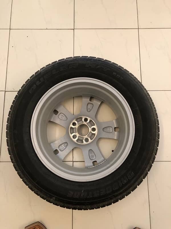 Bridgestone 225/65/17 2