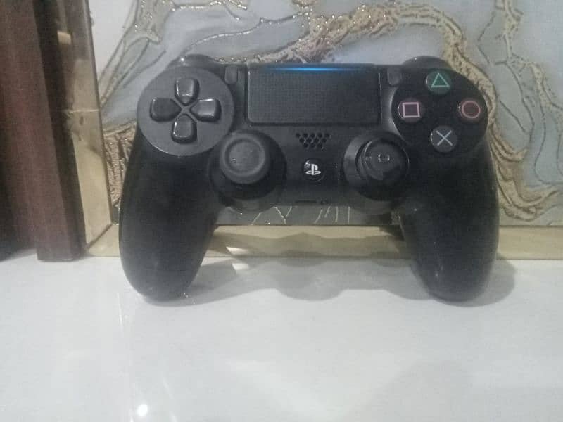 very good condition + 2 controllers 2