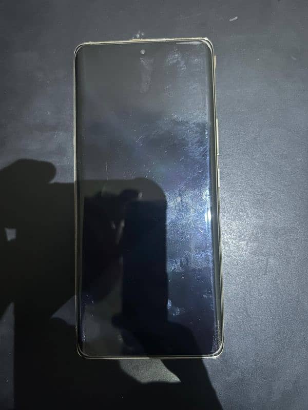 infinix zero 30 with box and charger 2