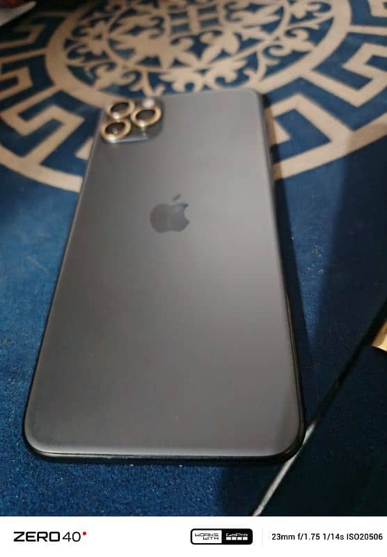 I phone 11 pro max 2