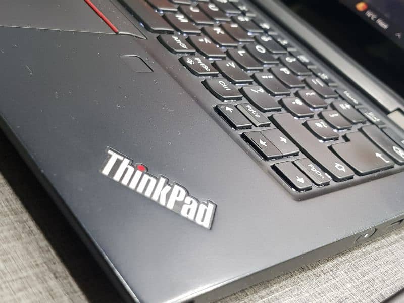 Lenovo Yoga X390 3