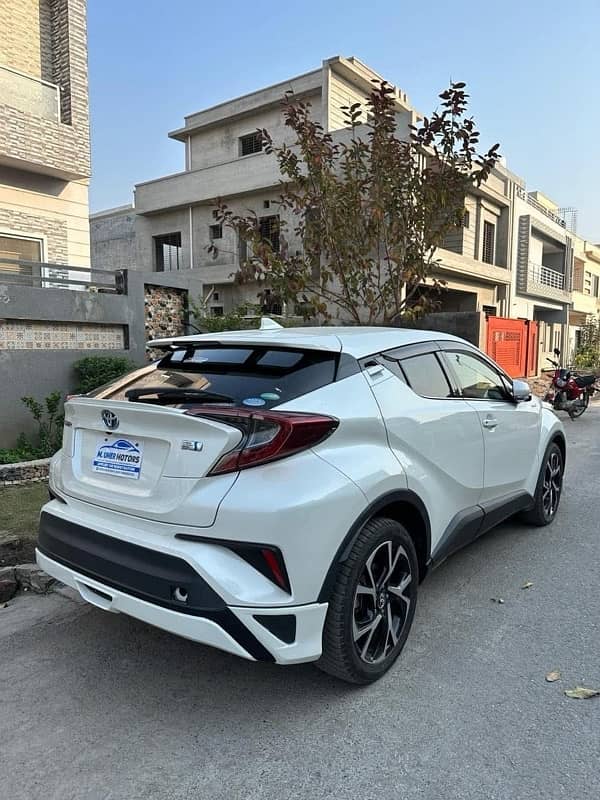 Toyota C-HR 2018 1