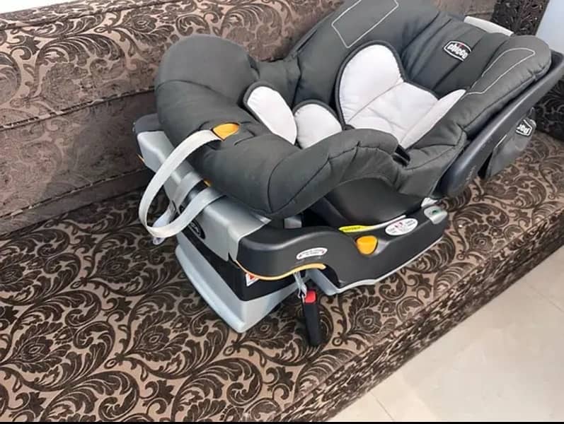 Baby cot & car seat 7