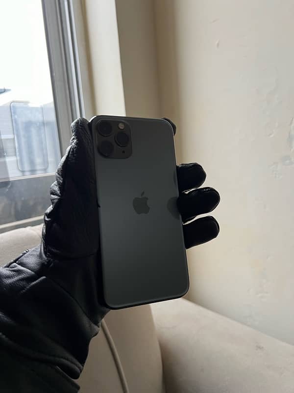 iPhone 11 Pro 0