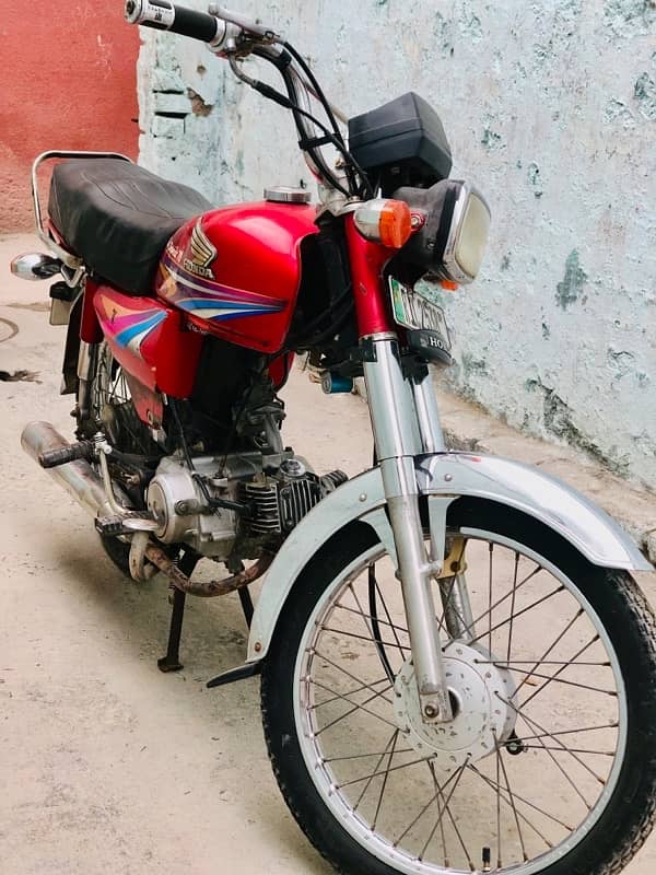 Honda 70 2009 model 10/7 Condition Chaske wale rate na lagaye Shukria 0