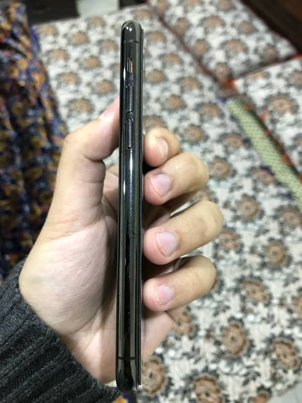 iPhone 11 Pro - 256GB NON PTA 3