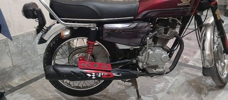 Honda 125 Self start 11