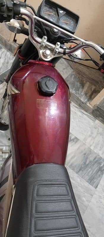 Honda 125 Self start 15