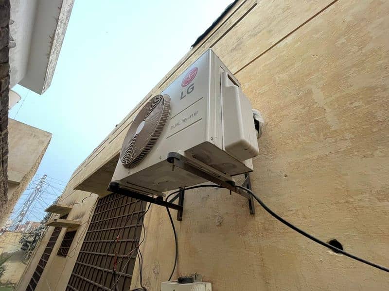 original LG split Ac dual inverter made in Thailand important Dubai 2