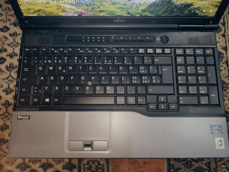 Fujitsu i7 3rd generation 2