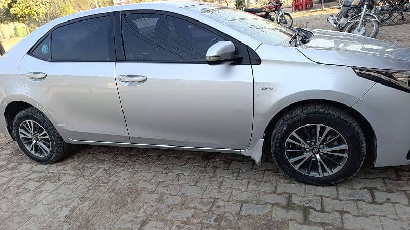 Toyota Corolla GLI 2019 contact 0 3 1 5 5 5 5 8 5 0 0 3