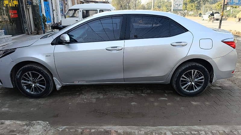 Toyota Corolla GLI 2019 contact 0 3 1 5 5 5 5 8 5 0 0 10