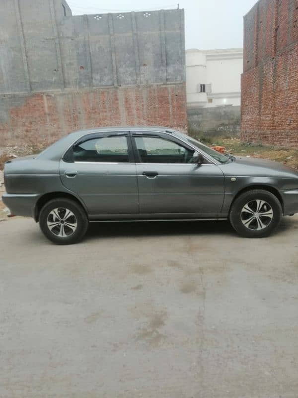 Suzuki Baleno 1999 5