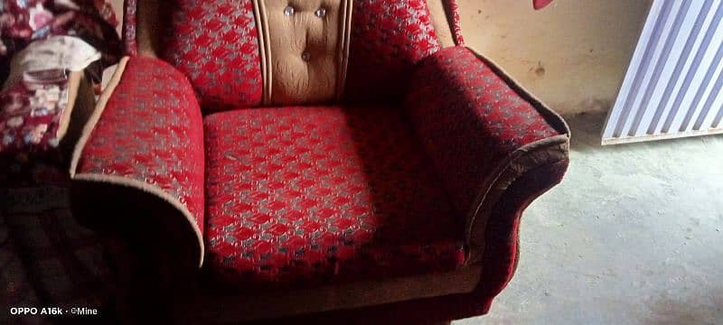 Sofa set complete no defect just like new used carefully 0