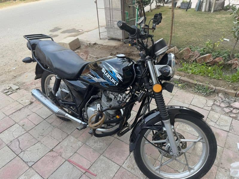 SUZUKI GS 15O SE 5