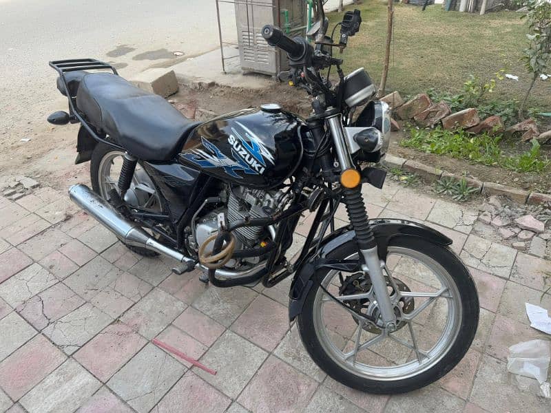 SUZUKI GS 15O SE 8