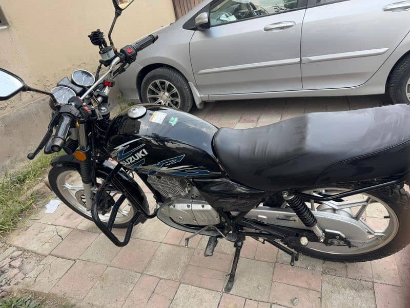 SUZUKI GS 15O SE 9