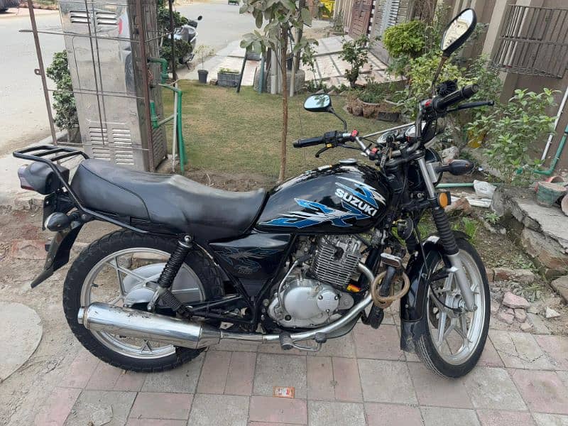 SUZUKI GS 15O SE 10