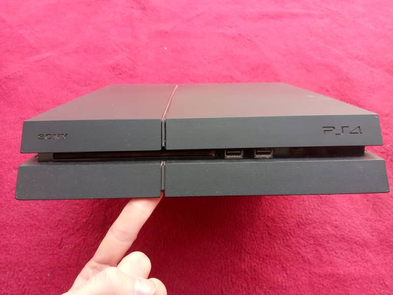 PlayStation 4 / Ps4 / PS4 fat 1200 series 2