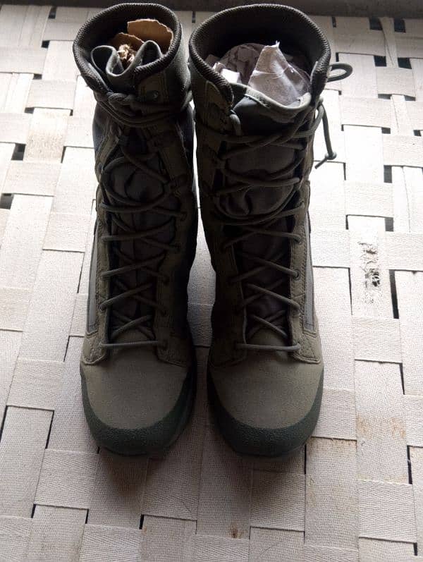 USA company combat boots 6