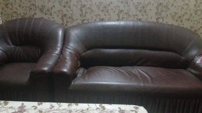 6seater sofa set urgently sale 0