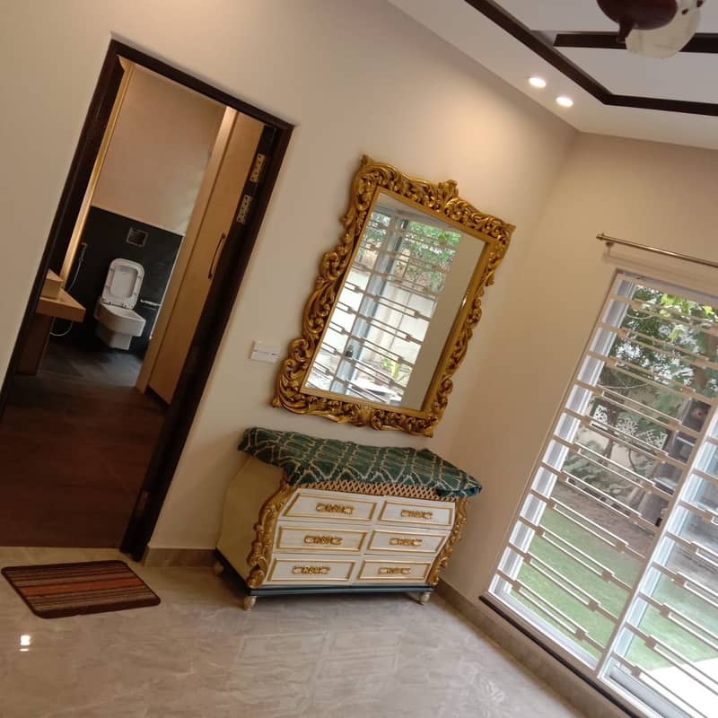 22 Marla House With Swimming Pool And Basement For Sale In Very Hot Location. 4