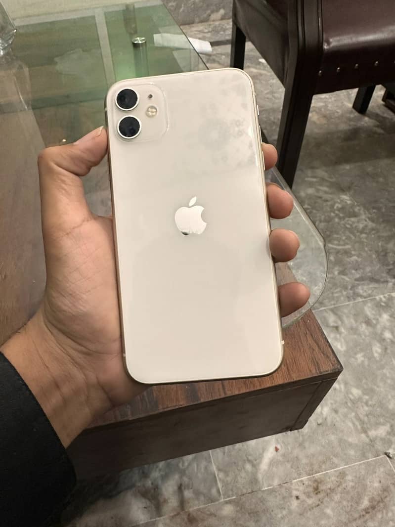 Apple iPhone 11 0