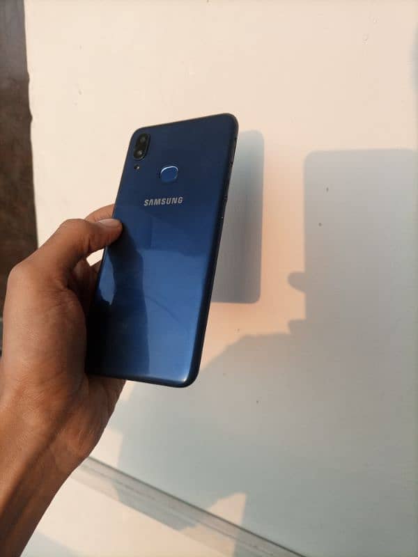 Samsung a10s 0