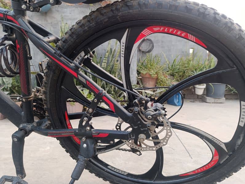 Aluminium UTR Imported Cycle with Alloy Rims and Imported Accessories 9