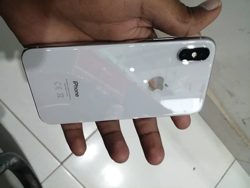 iPhone X 64 GB 2