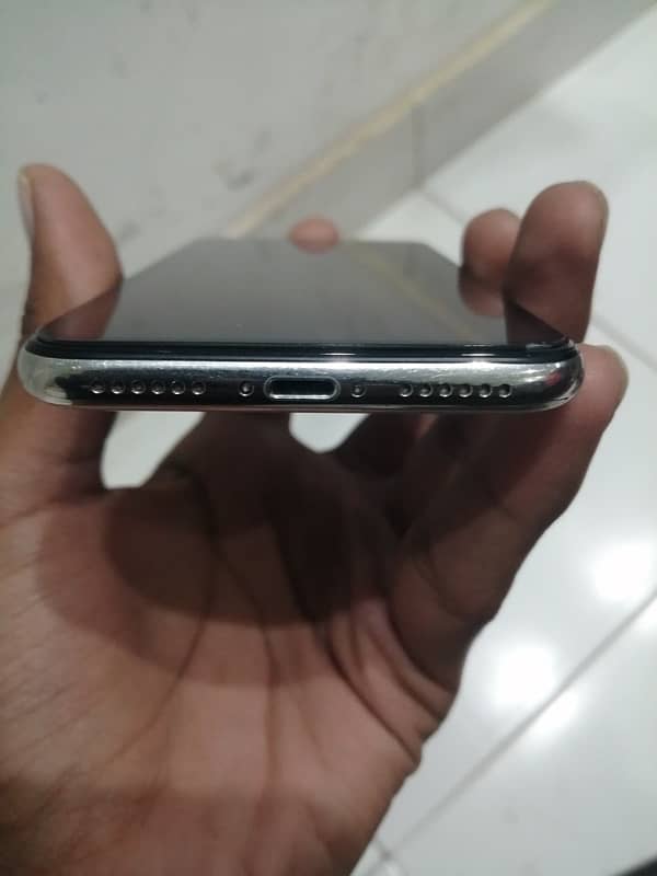 iPhone X 64 GB 6