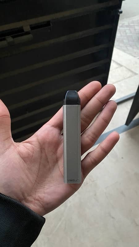 Uwell Caliburn pod 1