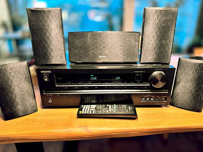 Onkyo HT-R558 - Home Theater System + Sony SA-WS8 0