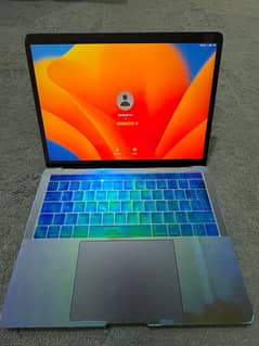 Macbook pro 2017 model