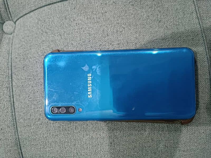 Galaxy A50 1