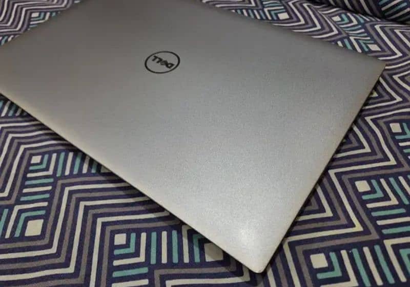 Dell XPS 15 core i7 0