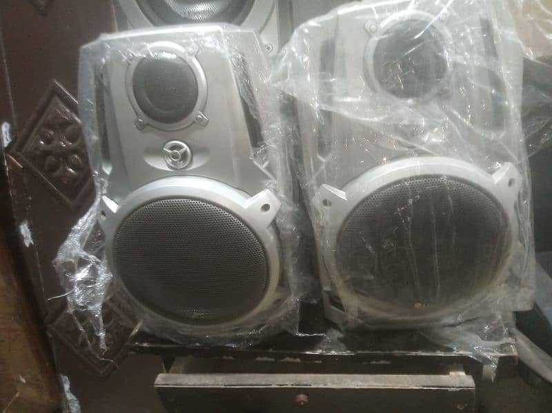 Speakers  pair for sale 4